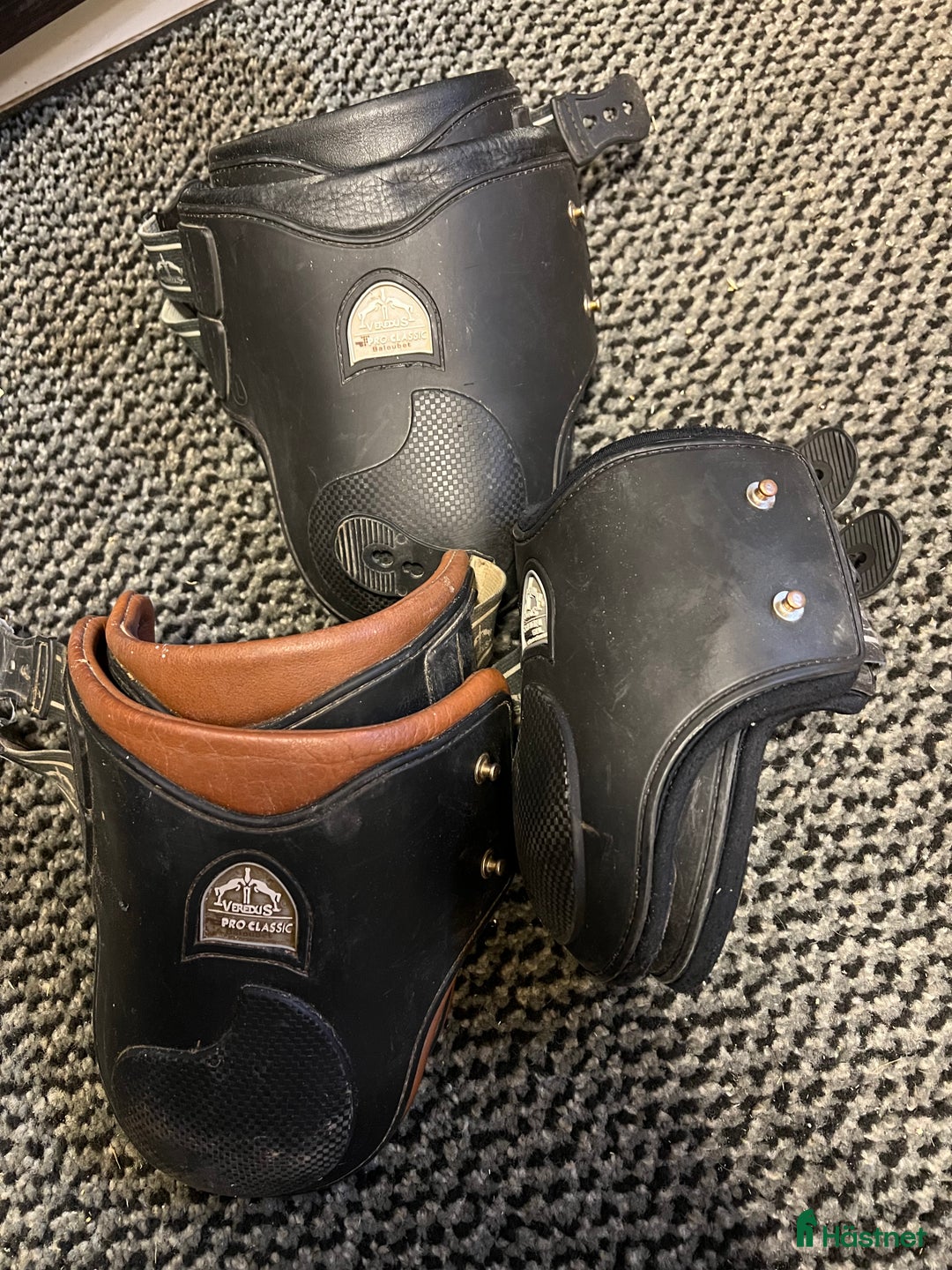 Benskydd hästutrustning till salu: Bakskydd Veredus i Ödsmål - Annons 1