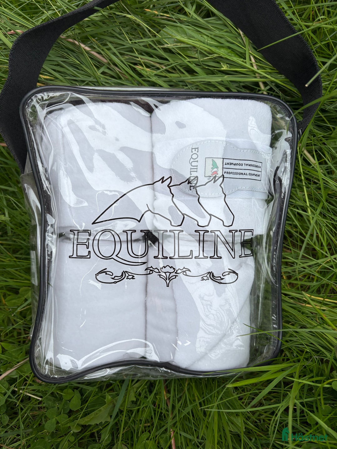 Övrig Hästutrustning hästutrustning till salu: Equiline fleecelindor vita  i Karlstad - Annons 3