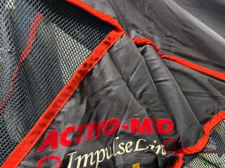 Övrig Hästutrustning hästutrustning till salu: ActivoMed Magnettäcke inkl benskydd i Klagstorp - Annons 1