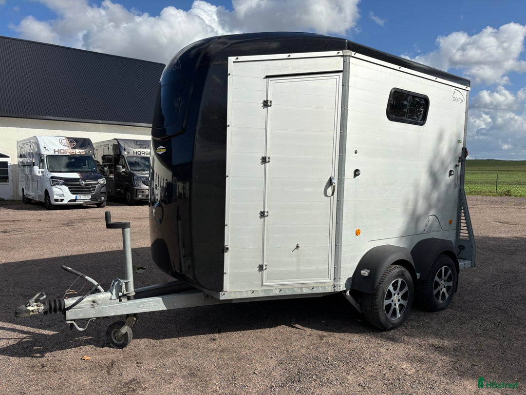 Hästtransporter  fordon & transport till salu: Böckmann Portax Hästtransport i Laholm - Annons 5