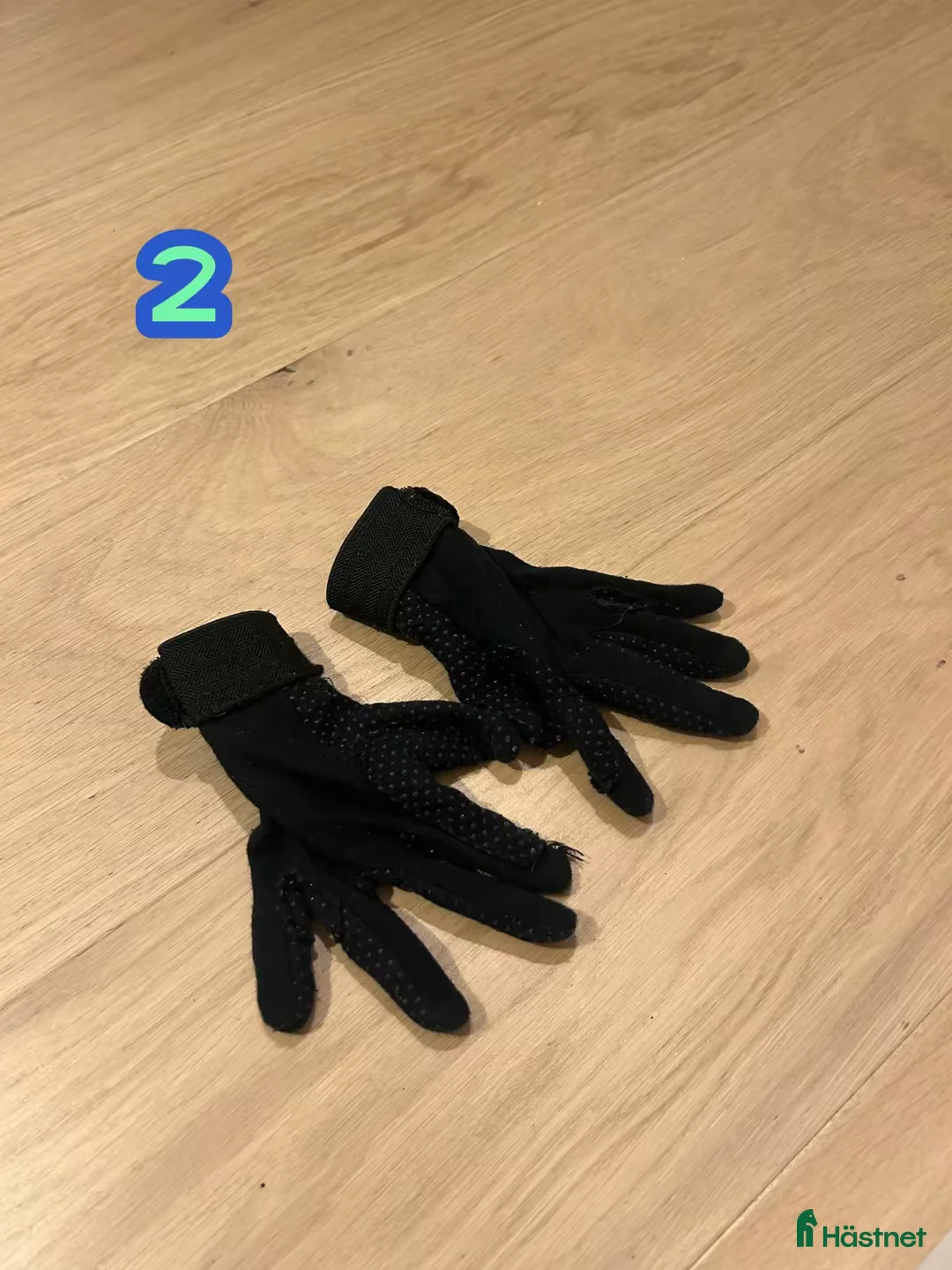 Ridbyxor ryttarutrustning till salu: Ridkläder/ridutrustning, mestadels barnstorlekar🌸 - Annons 1