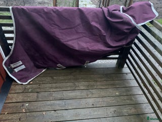 Täcken hästutrustning till salu: 200 grams utetäcke i Glanshammar - Annons 4