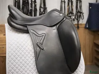 Sadlar hästutrustning Prestige Melody K CPS 16/34 i Vålberg - Annons 7