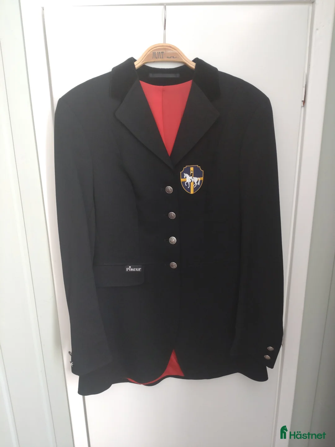 Jackor & Kavajer ryttarutrustning till salu: Tävlingskläder Storlek S, XS och 38 i Järna - Annons 8