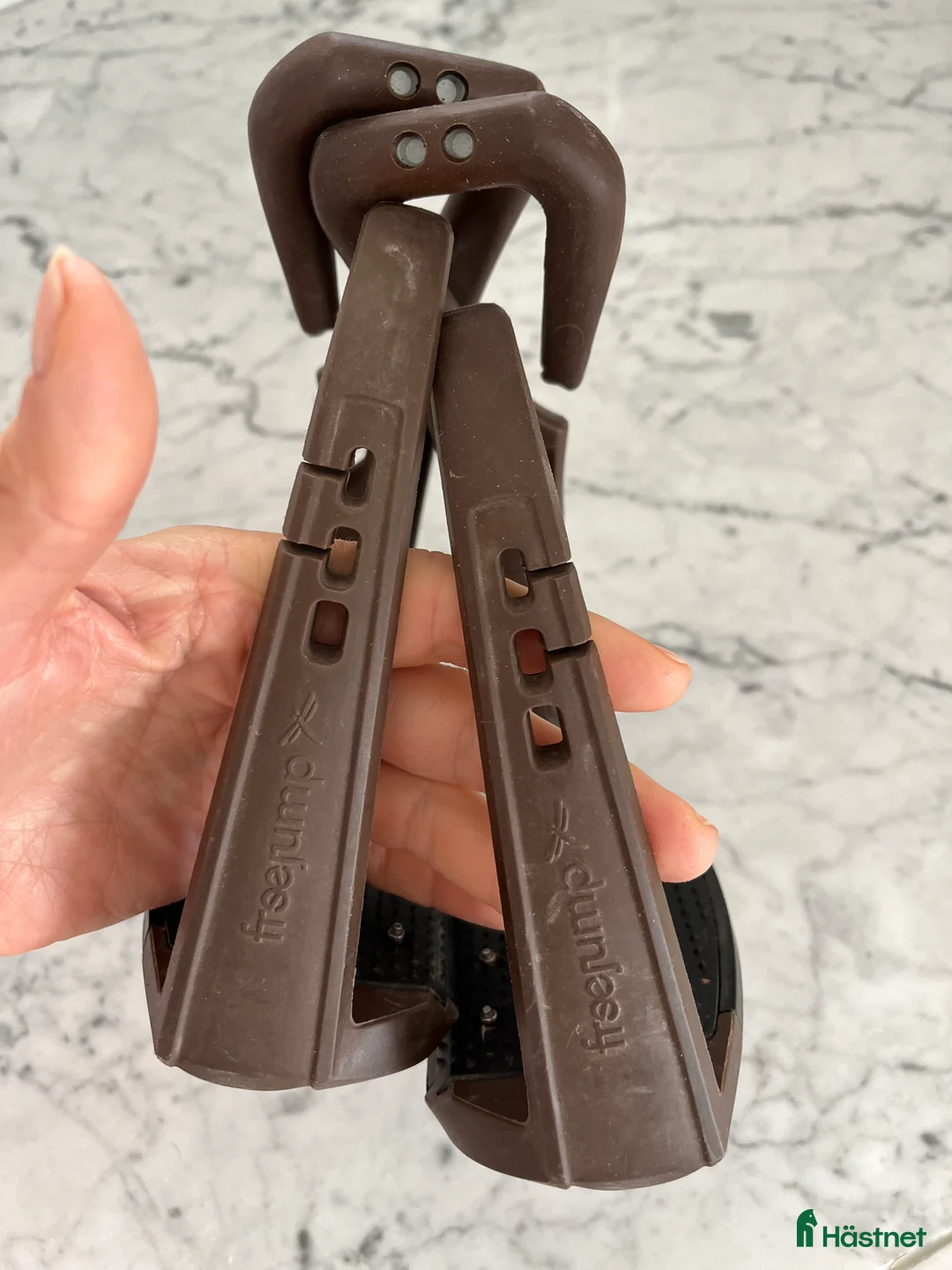 Sadeltillbehör hästutrustning till salu: Freejump i Lidingö - Annons 1