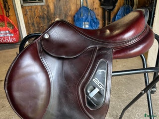 Sadlar hästutrustning till salu: Fin cwd sadel till salu! i Visby - Annons 8