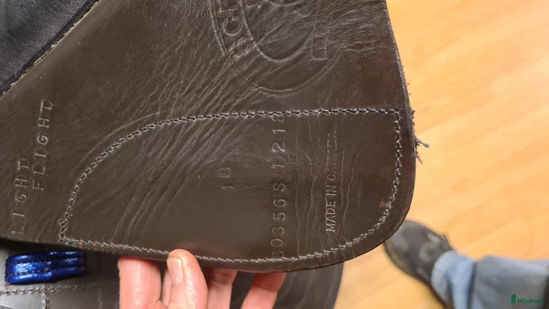 Sadlar hästutrustning till salu: Schleese Light Flight i Hamneda - Annons 5