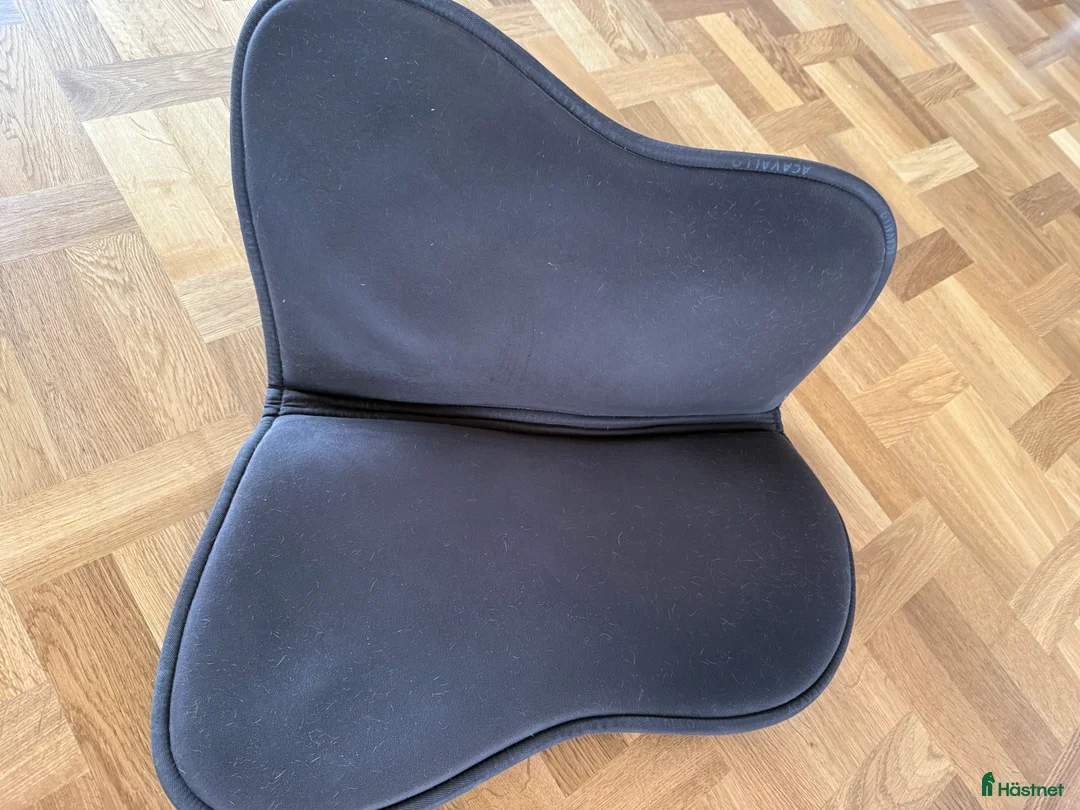 Schabrak & Vojlockar hästutrustning till salu: Acavallo memory foam pad - Annons 2