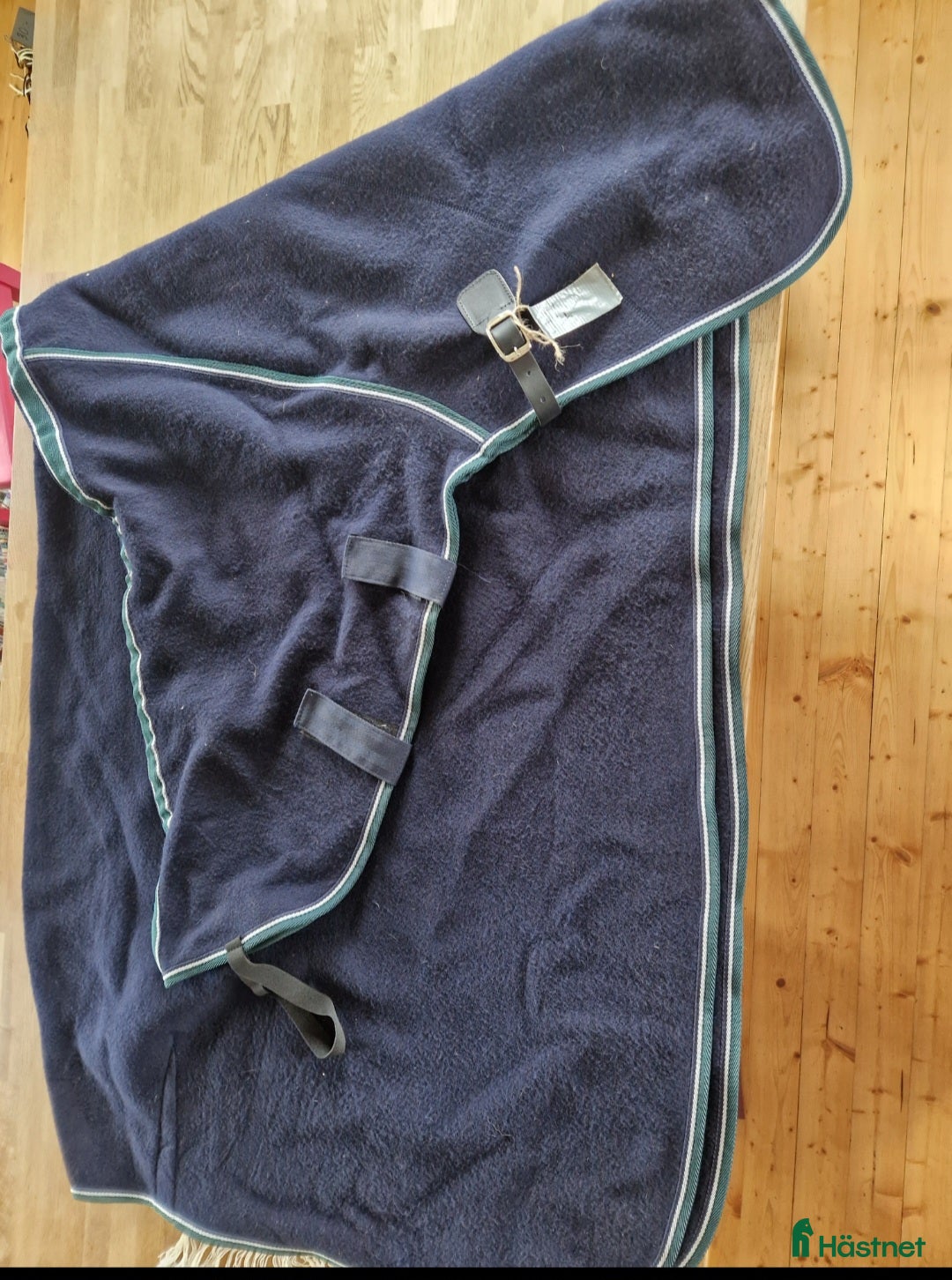 Täcken hästutrustning till salu: Helt nytt ylletäcke i Fåker - Annons 16