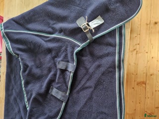 Täcken hästutrustning till salu: Helt nytt ylletäcke i Fåker - Annons 8