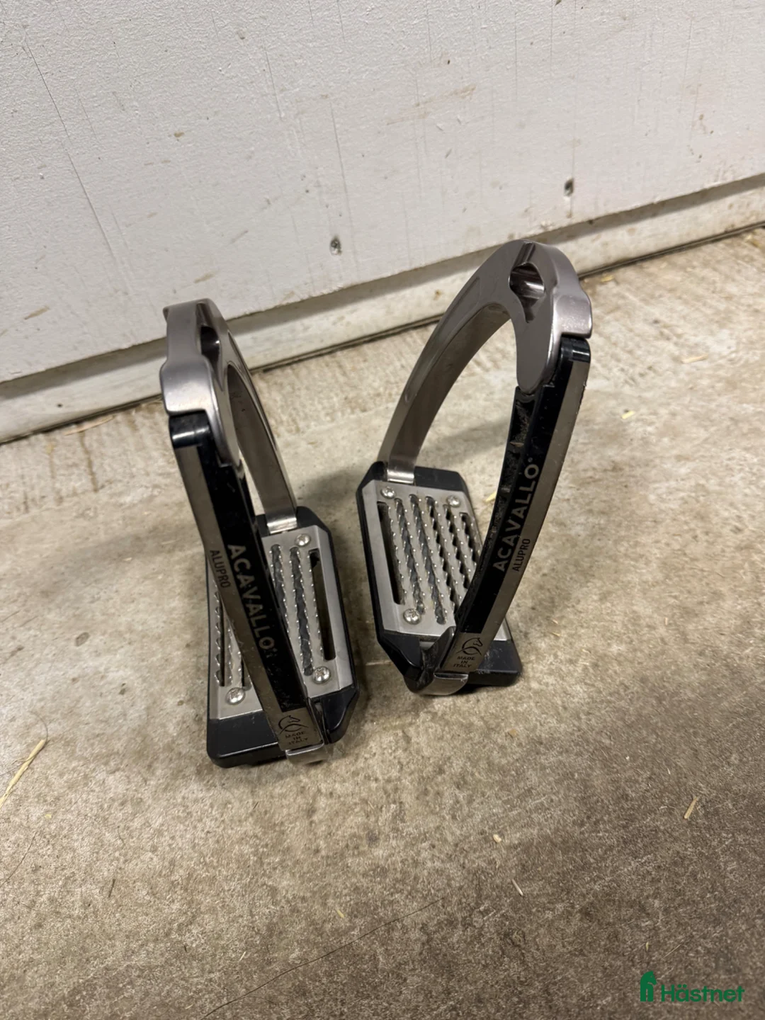 Stigbyglar hästutrustning till salu: Acavallo ALUPRO  - Annons 1