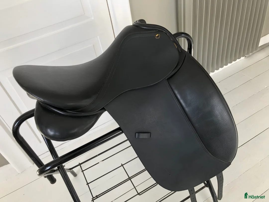Sadlar hästutrustning till salu: Princeville dressyrsadel  - Annons 8