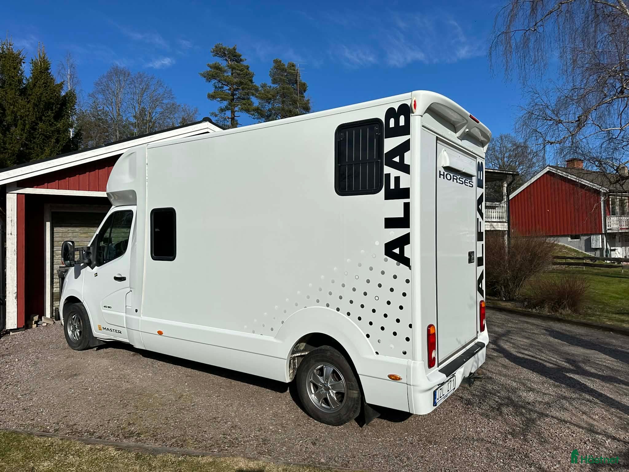 Hästlastbilar  fordon & transport till salu: Fin B-kortslastbil - Annons 1