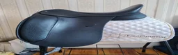 Sadlar hästutrustning till salu: NY Arena Dressyrsadel - Annons 1