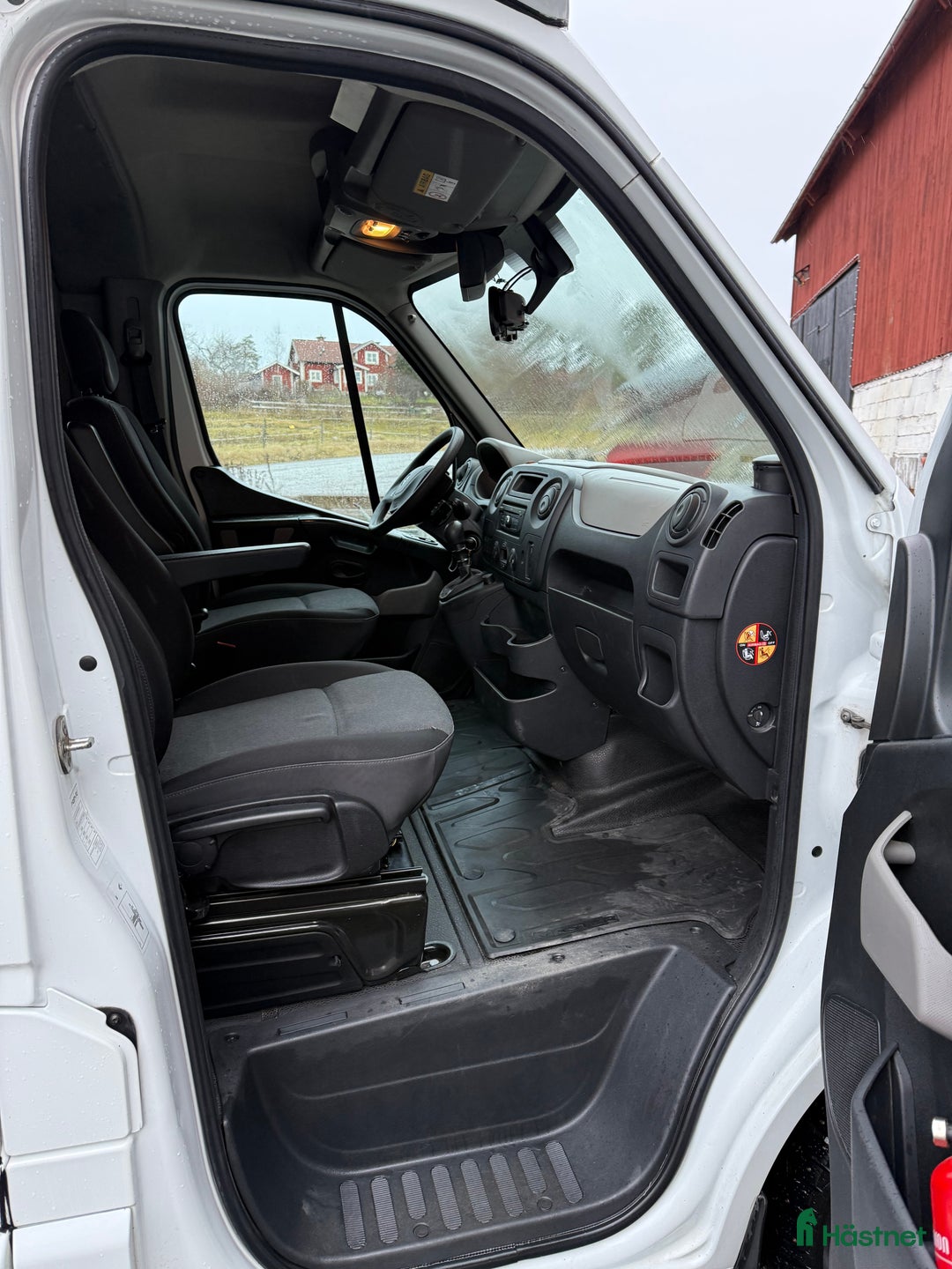 Hästlastbilar  fordon & transport till salu: Hästbuss B-kort i Lidingö - Annons 10