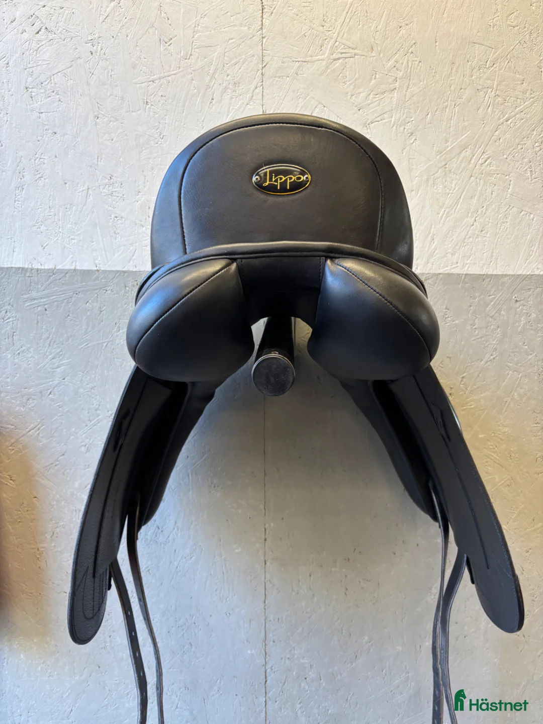 Sadlar hästutrustning till salu: Dressyrsadel i nyskick - Annons 2