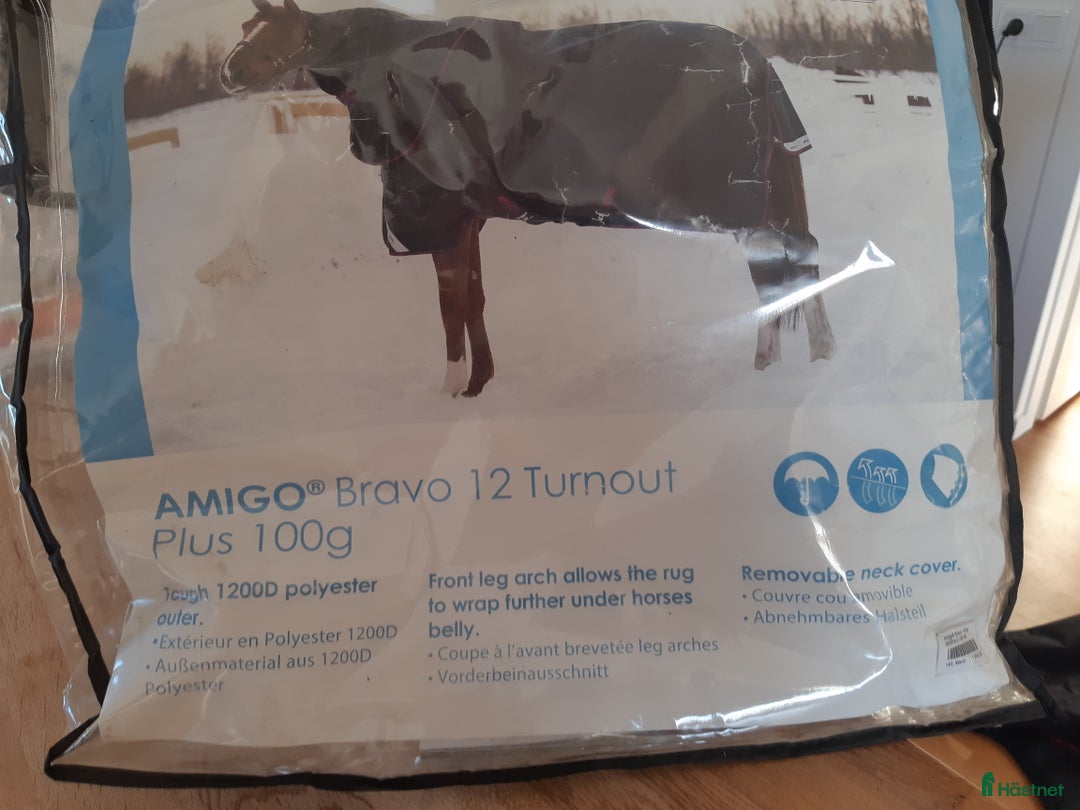 Täcken hästutrustning till salu: Amigo bravo 12 100g stl 140 i Linghem - Annons 2
