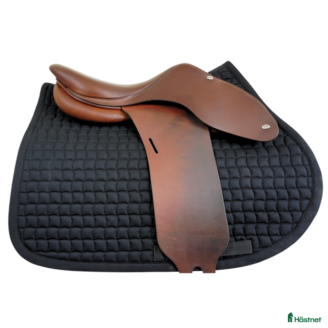 Sadlar hästutrustning till salu: Butet Practice i Upplands Väsby - Annons 2