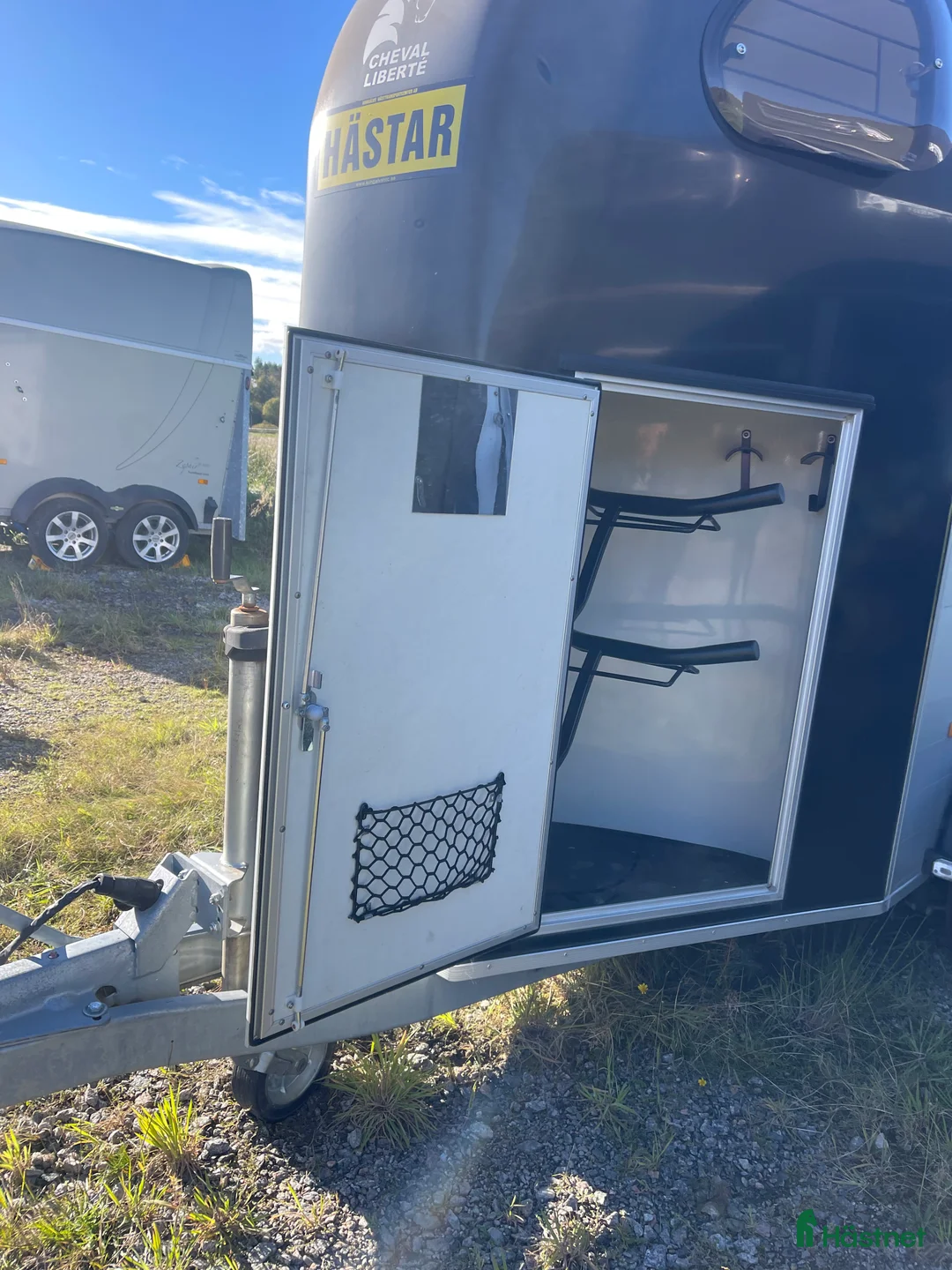 Hästtransporter  fordon & transport till salu: Cheval Gold One - Annons 2