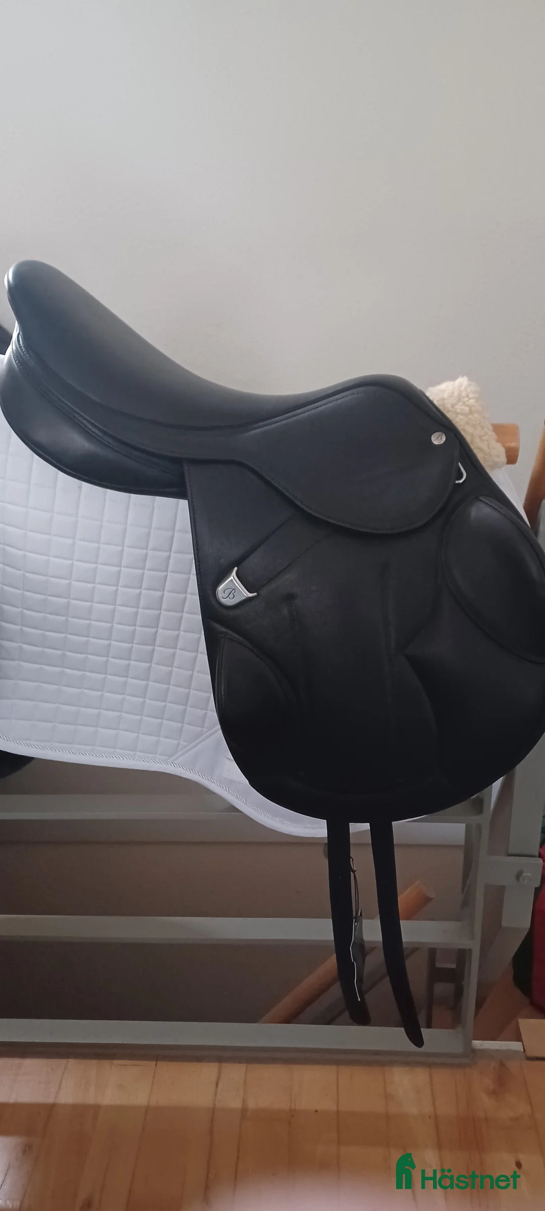 Sadlar hästutrustning till salu: Helt ny bates mono i Albertslund - Annons 1