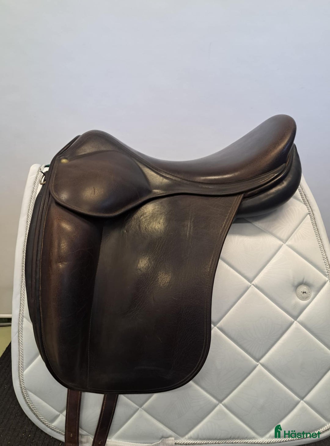 Sadlar hästutrustning till salu: Childeric DI i Färnäs - Annons 1