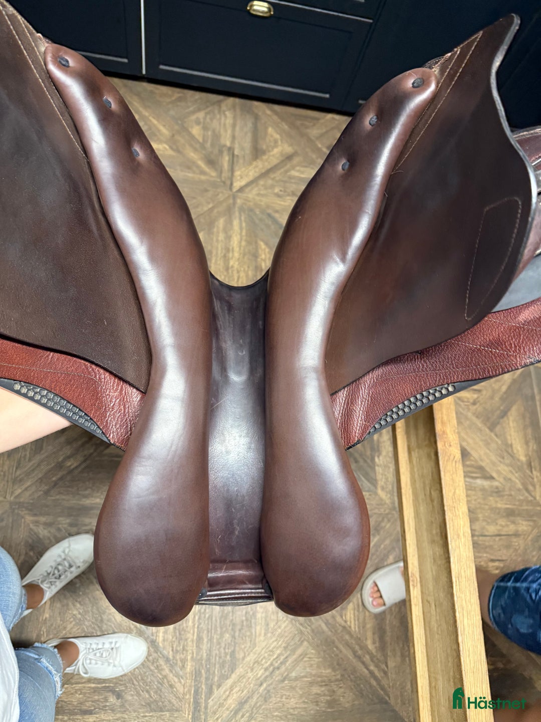 Sadlar hästutrustning till salu: Equiline closer hoppsadel 17” normal mot vid bom i Stenungsund - Annons 2