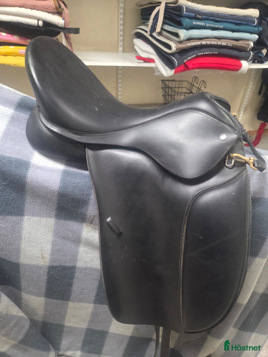 Sadlar hästutrustning till salu: Throwgood dressyr  i Väddö - Annons 6