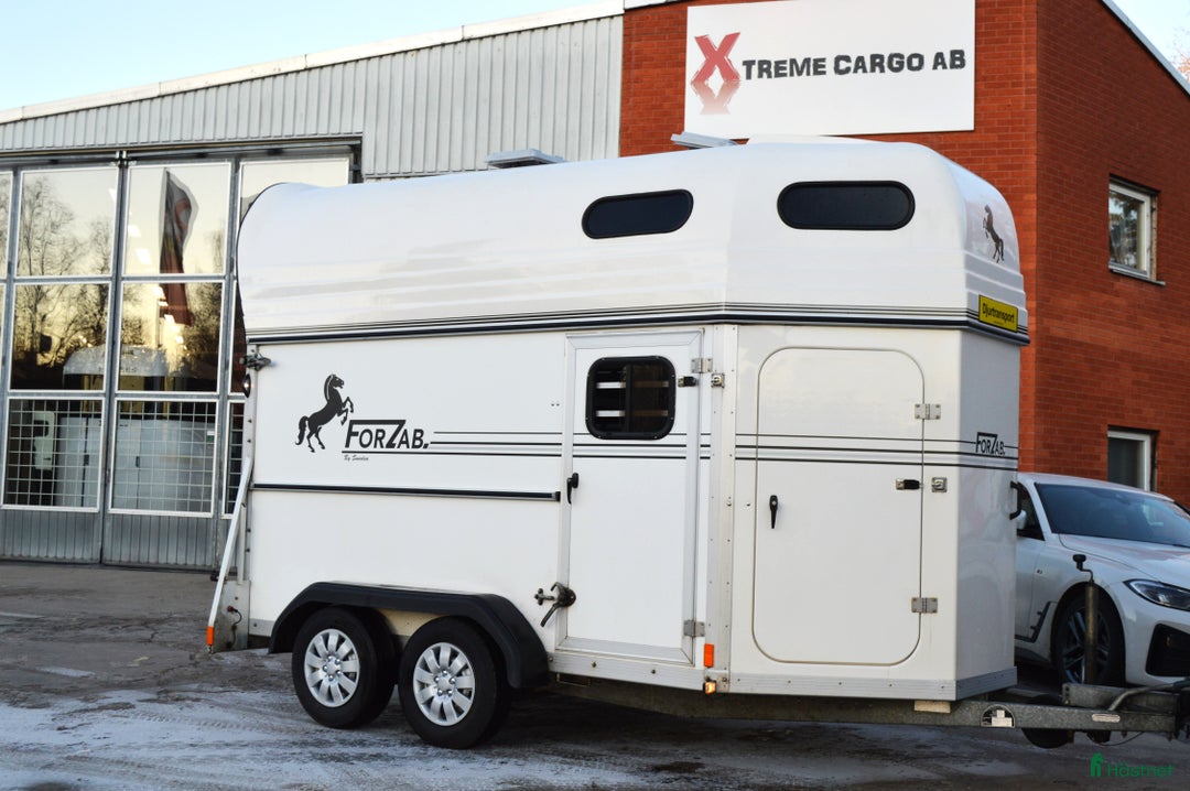 Hästtransporter  fordon & transport till salu: Forzab Cavallo SEH20 2016 Totalvikt 1990kg i Kvicksund - Annons 2