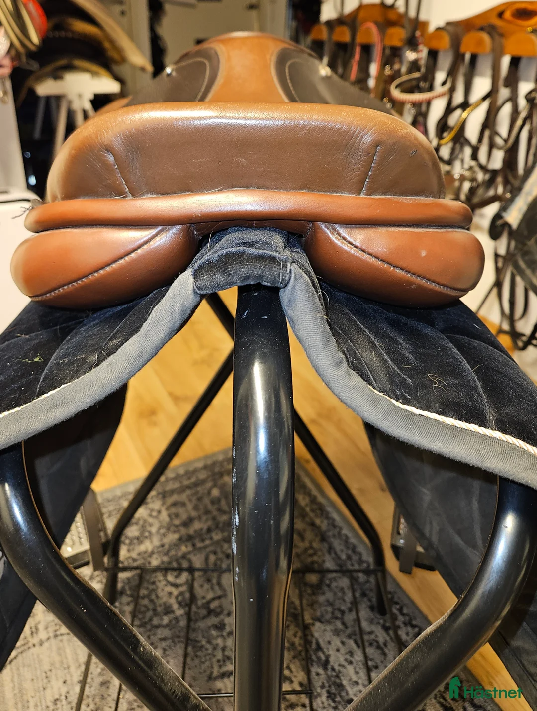 Sadlar hästutrustning till salu: Mjuk fin ponny sadel Globus  i Munka-ljungby - Annons 2