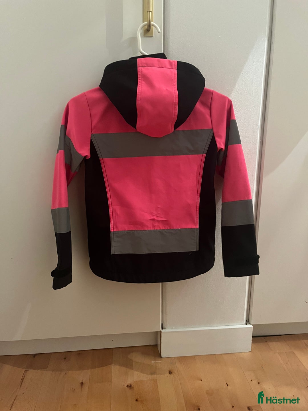 Jackor & Kavajer ryttarutrustning till salu: crw reflex jacka  i Saltsjö-Boo - Annons 2