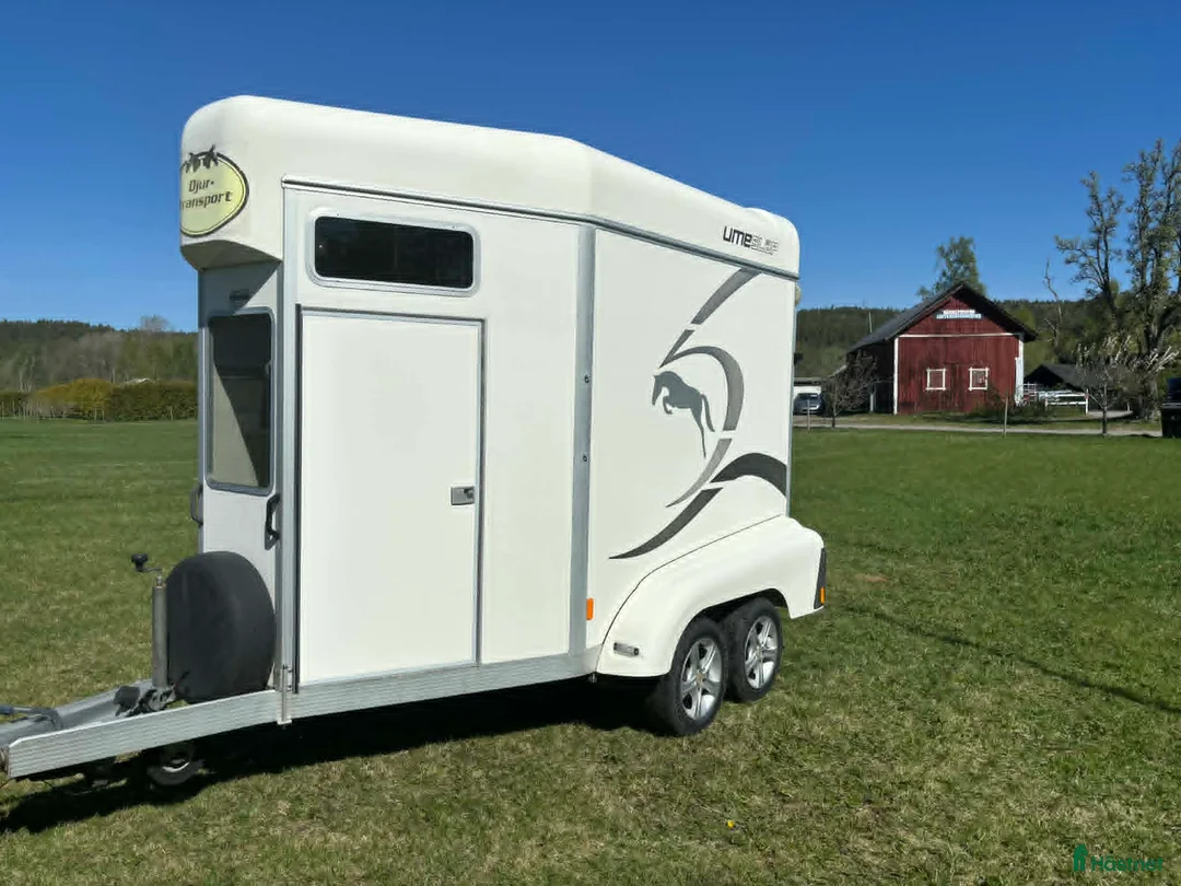Hästtransporter  fordon & transport till salu: Umesläp BA35 2011 - Annons 1