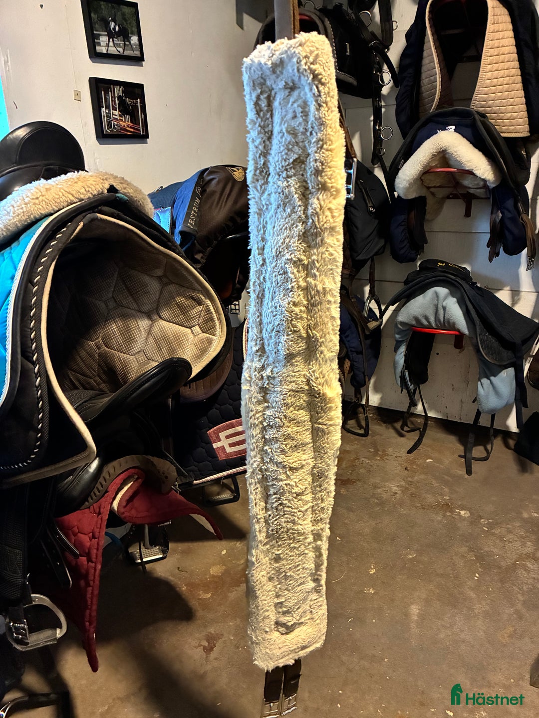 Sadeltillbehör hästutrustning till salu: Fluff jord 130cm i Stora Höga - Annons 2