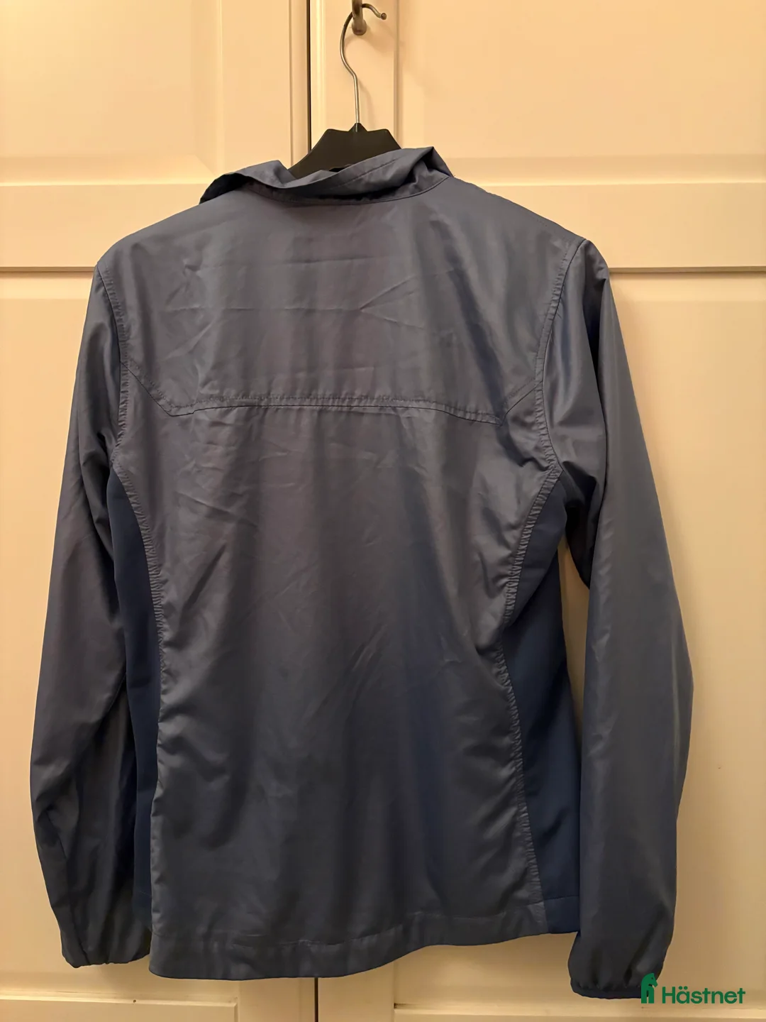 Övrigt Ridkläder ryttarutrustning till salu: Ariat kofta - Annons 3