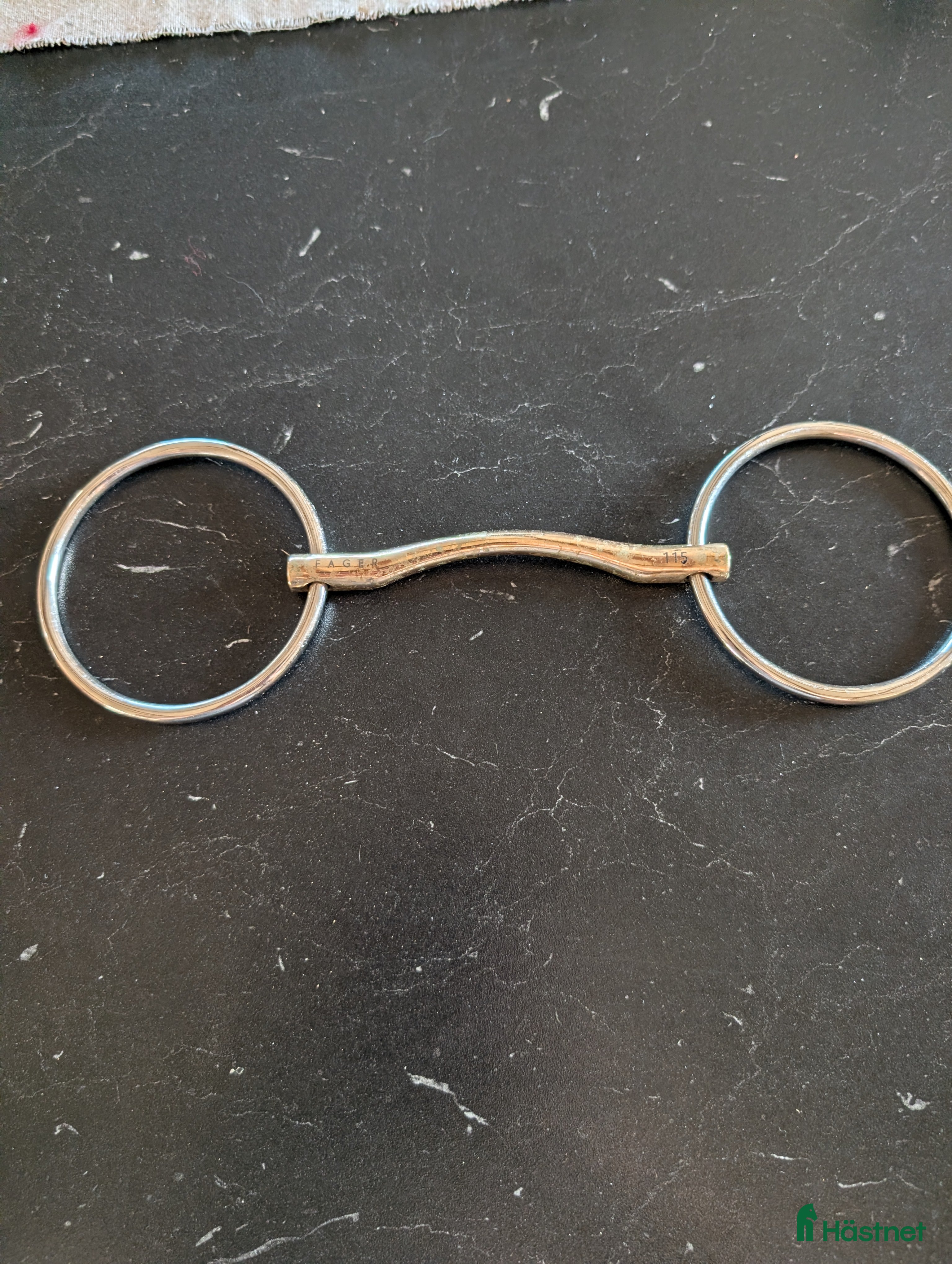 Bett hästutrustning till salu: Fager Valerie Sweet Gold Stora Lösa Ringar i Herrljunga - Annons 18