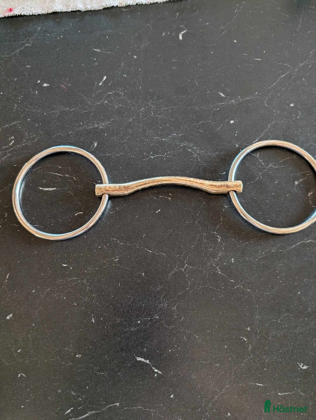 Bett hästutrustning till salu: Fager Valerie Sweet Gold Stora Lösa Ringar i Herrljunga - Annons 1