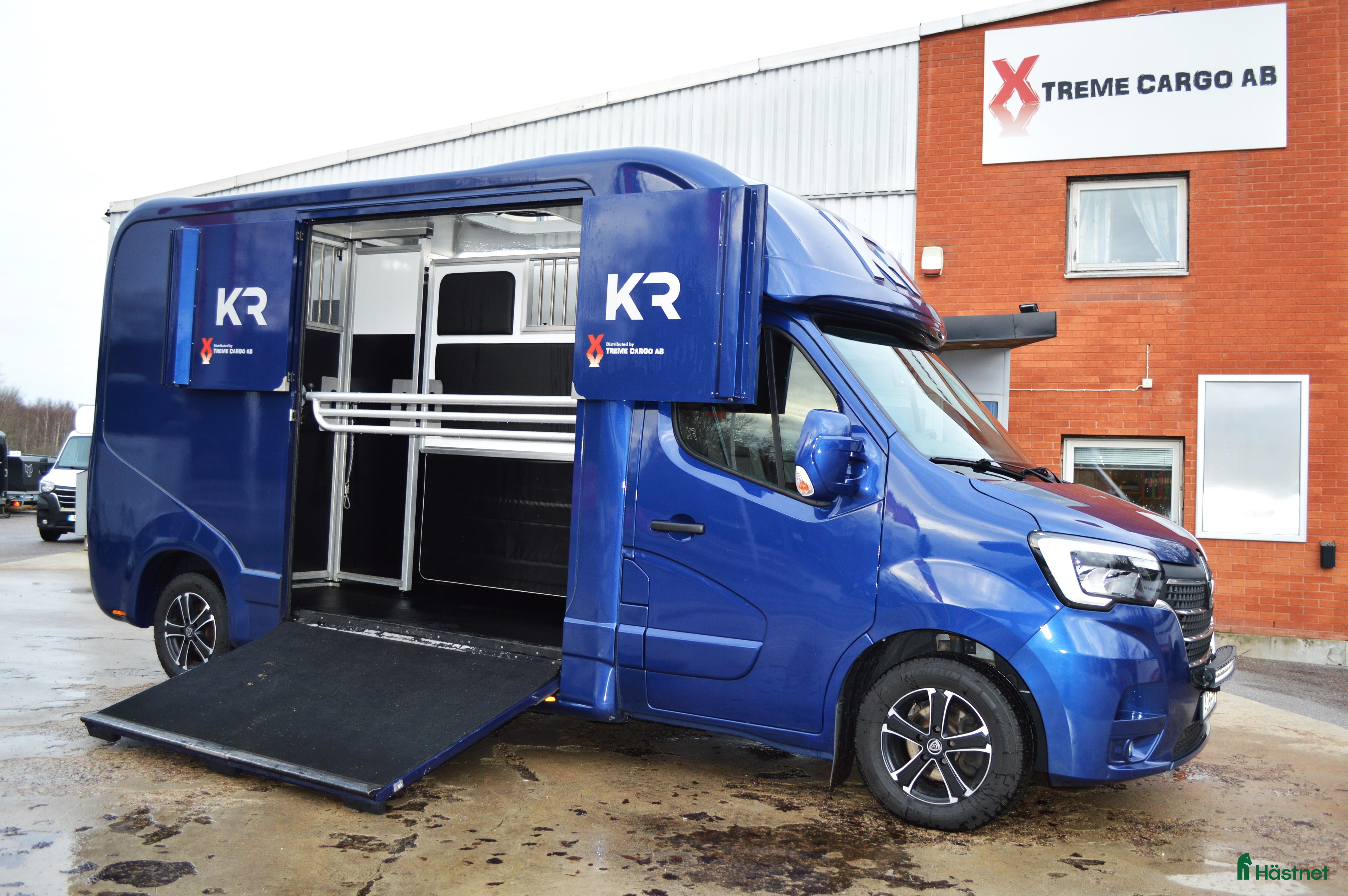 Hästlastbilar  fordon &amp; transport till salu: Krismar Hästlastbil 3sits Stut 1950mil årsm 2022 i Kvicksund - Annons 11