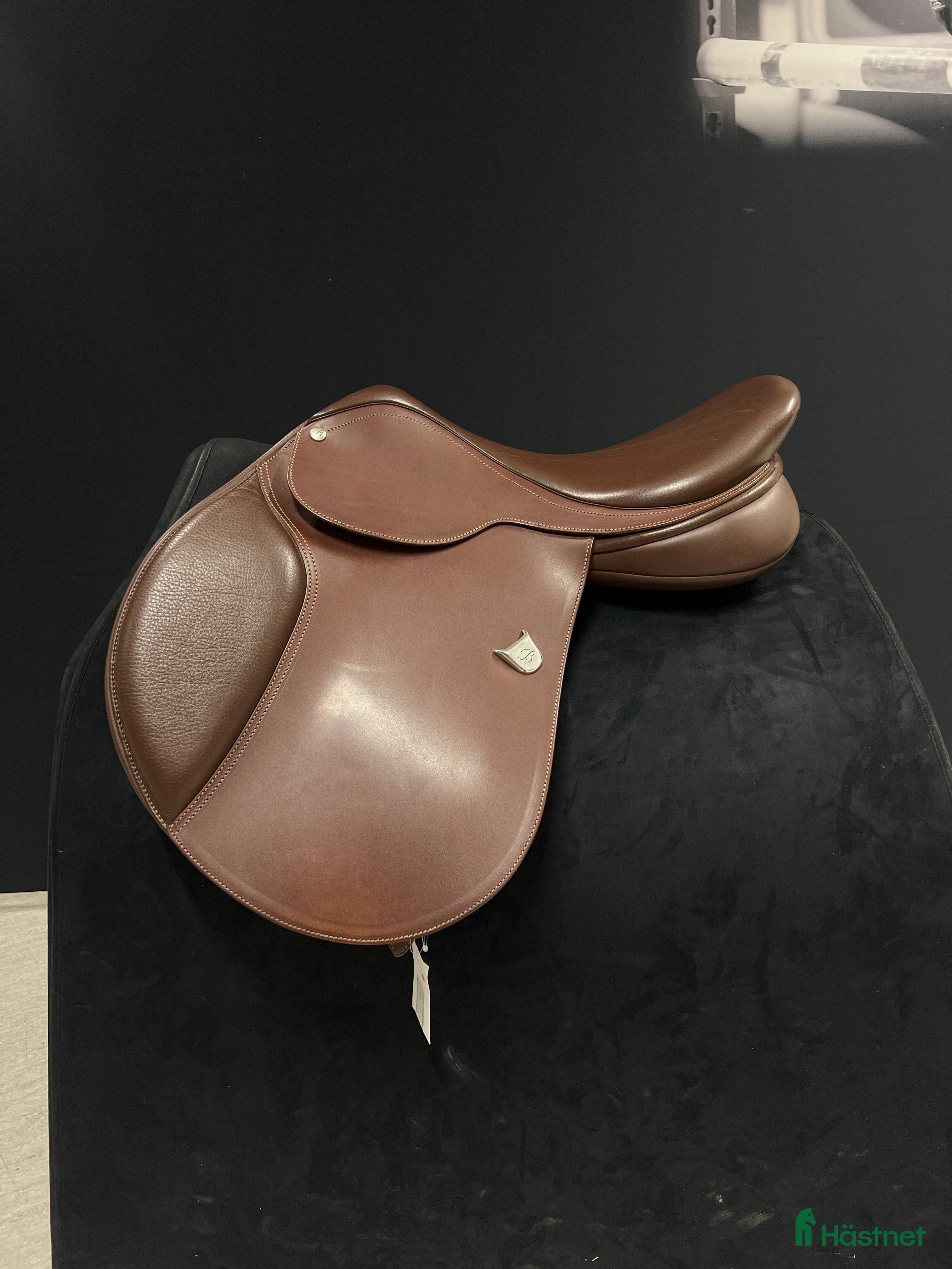 Sadlar hästutrustning till salu: Oanvänd Bates Caprilli - Framskuren i Borlänge - Annons 2