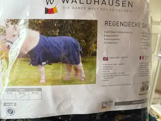 Täcken hästutrustning Helt nytt regntäcke i strl 80 säljes - Annons 10