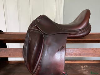 Sadlar hästutrustning till salu: X-Helen dressysadel 16,5 i Stockholm - Annons 2
