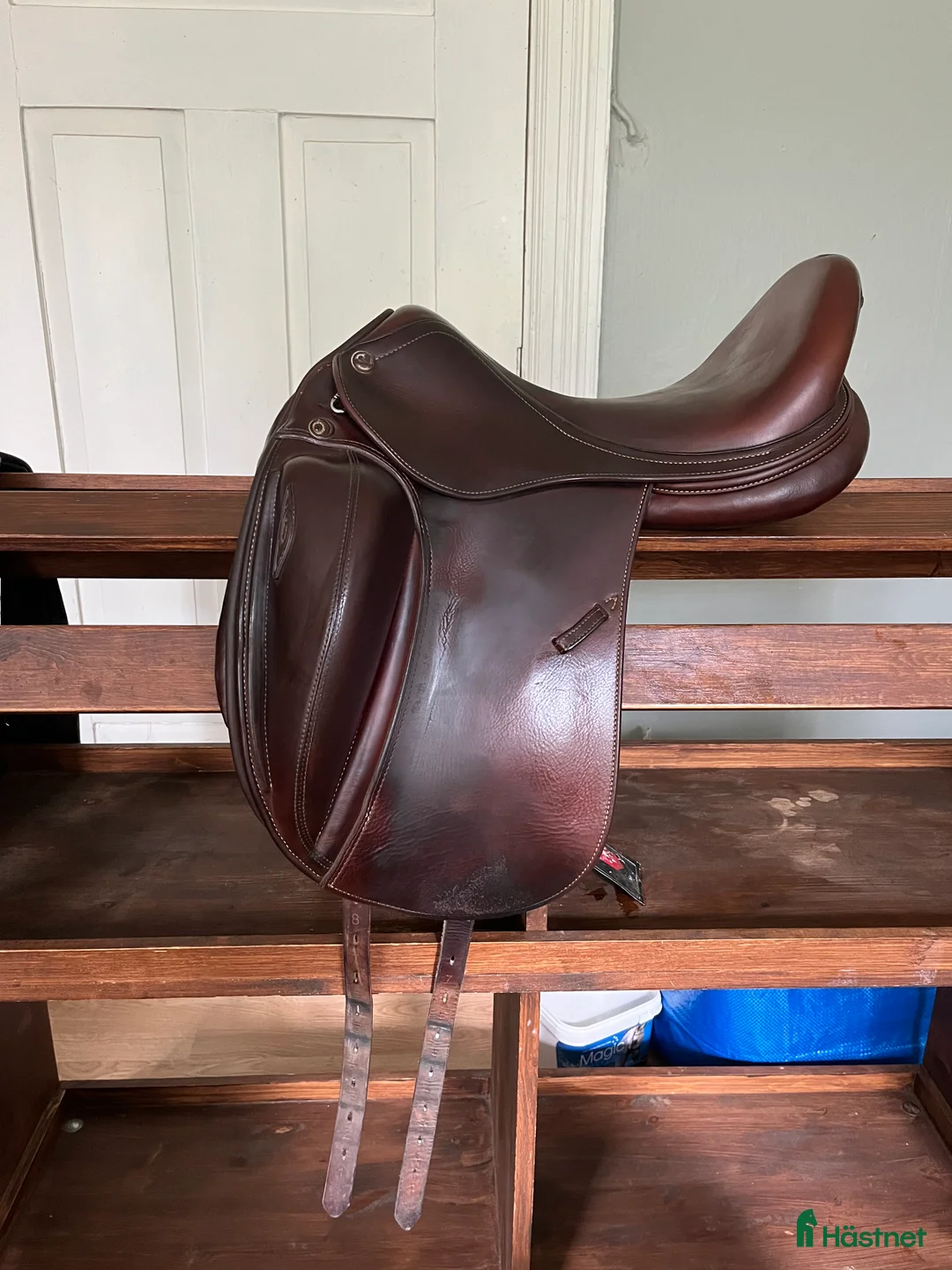 Sadlar hästutrustning till salu: X-Helen dressysadel 16,5 i Stockholm - Annons 1