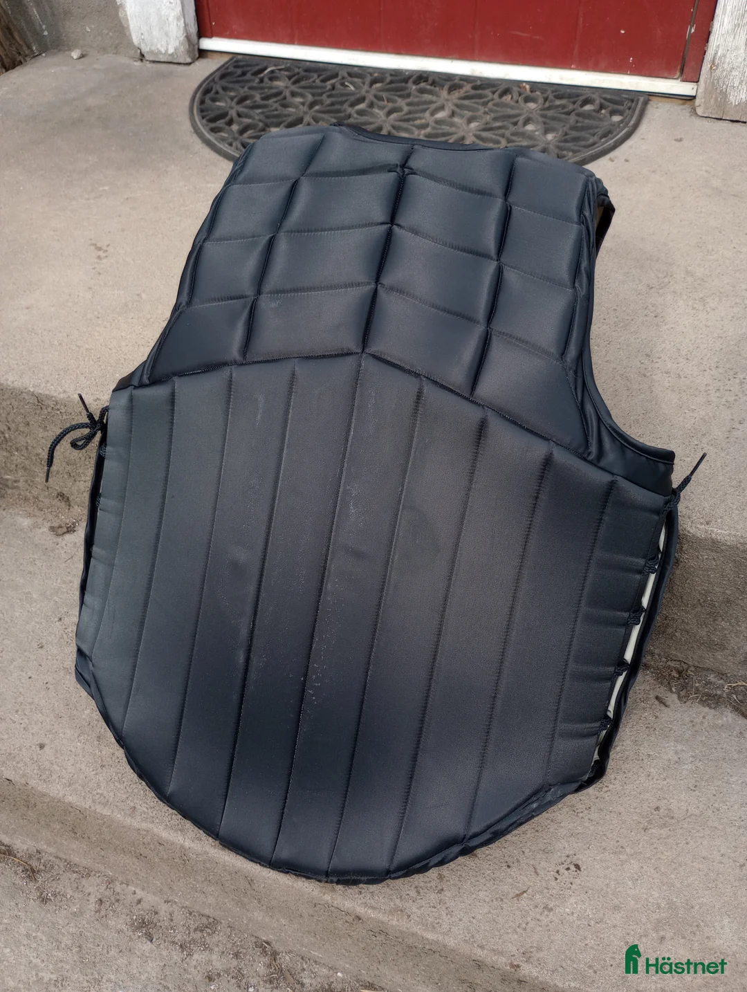 Säkerhetsvästar ryttarutrustning till salu: Racesafe Vuxen Stl S - Annons 2