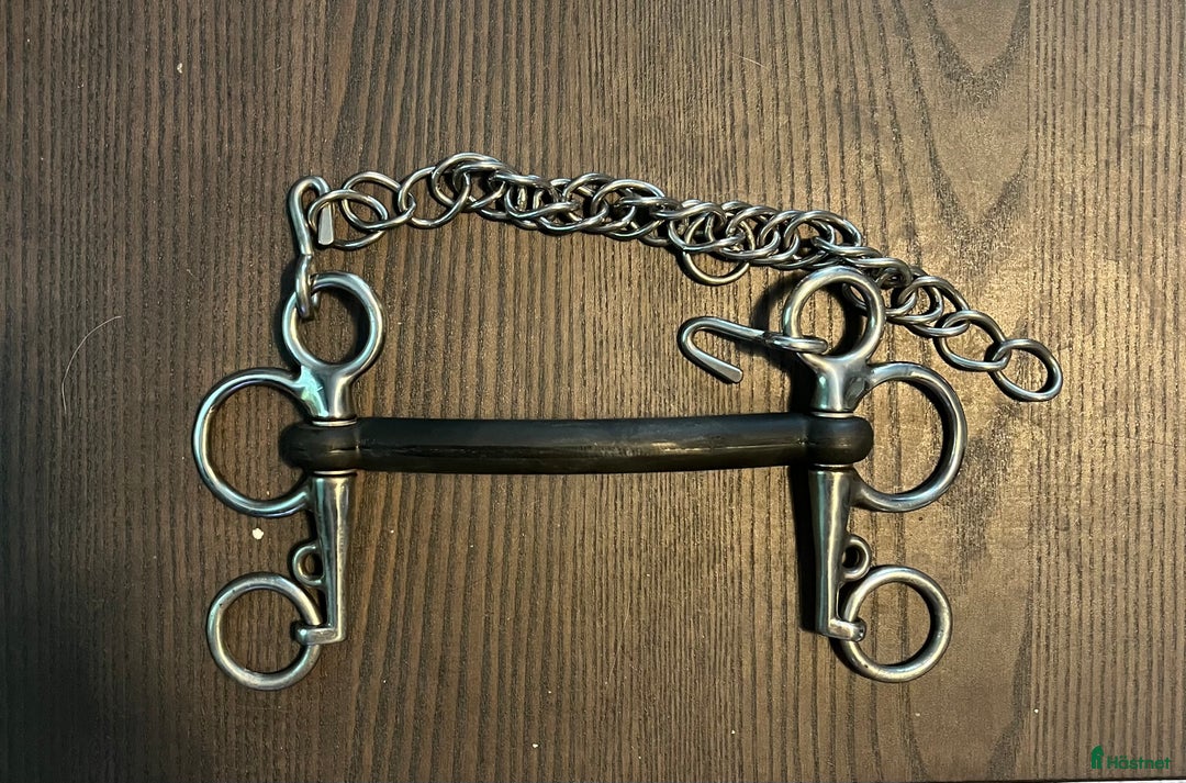 Bett hästutrustning till salu: Gummipelham 12,5 cm nyskick i Segmon - Annons 1