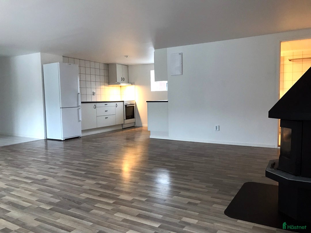  hästgårdar till salu: Eget hus på hästgård i Lissma utanför Stockholm! i Huddinge - Bild 2