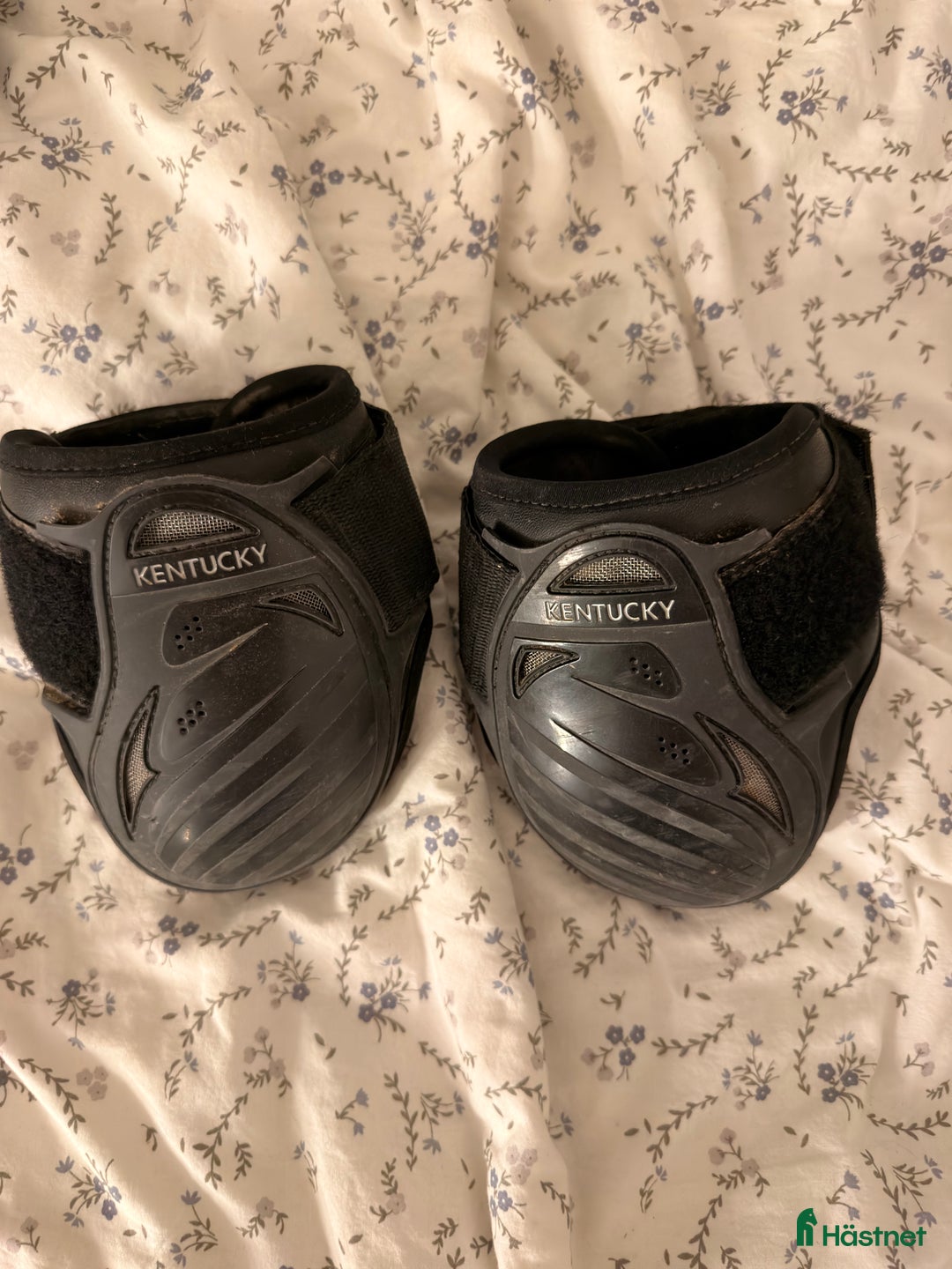 Benskydd hästutrustning till salu: Fram och bakskydd från Kentucky  i Sveg - Annons 3