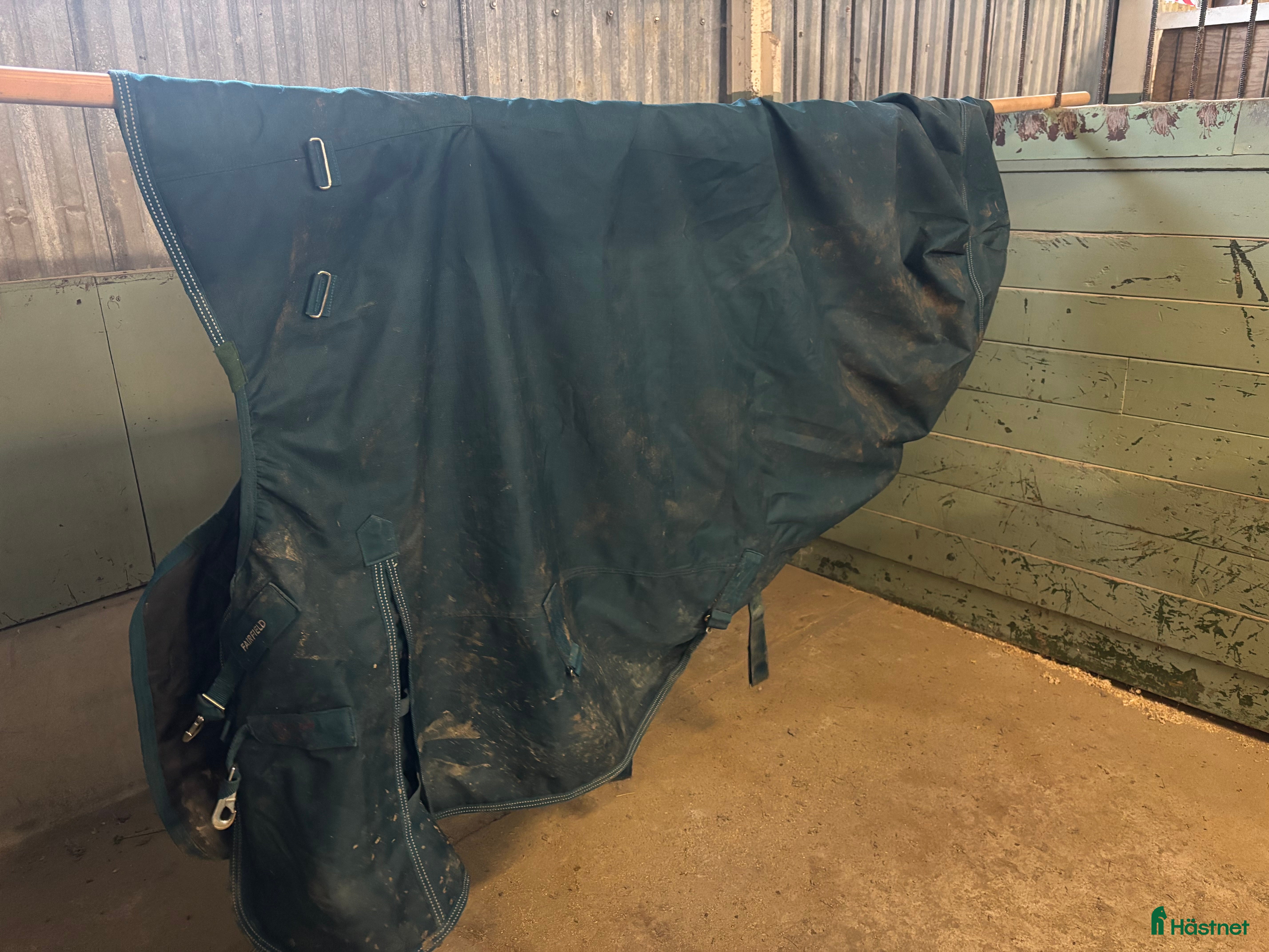 Täcken hästutrustning till salu: Två täcken 50gr i Täby - Annons 8