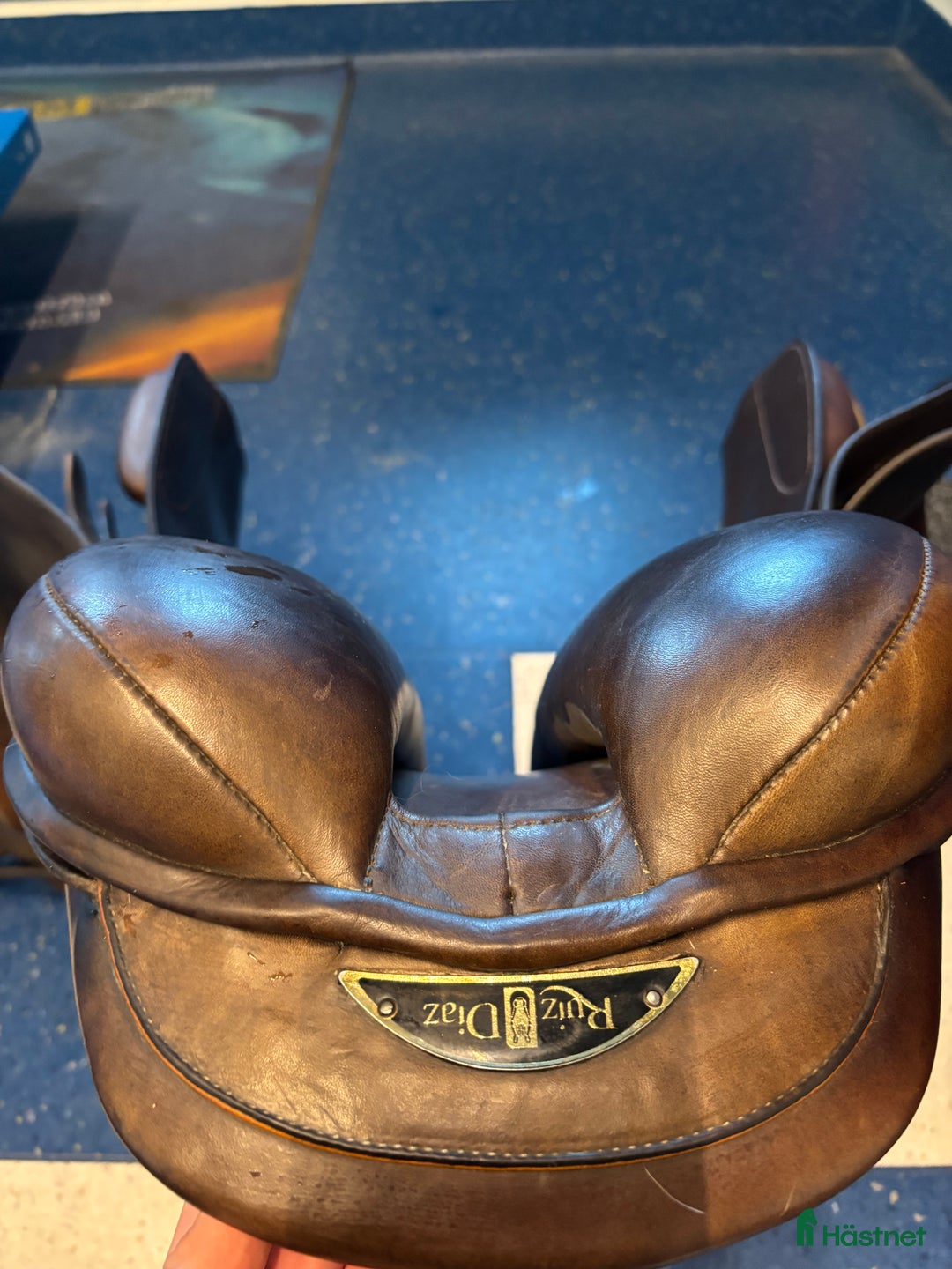 Sadlar hästutrustning till salu: Lippo Marcello 17’ i Norrköping - Annons 2