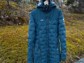 Jackor & Kavajer ryttarutrustning till salu: Superskön uhip kappa i Torslanda - Annons 2