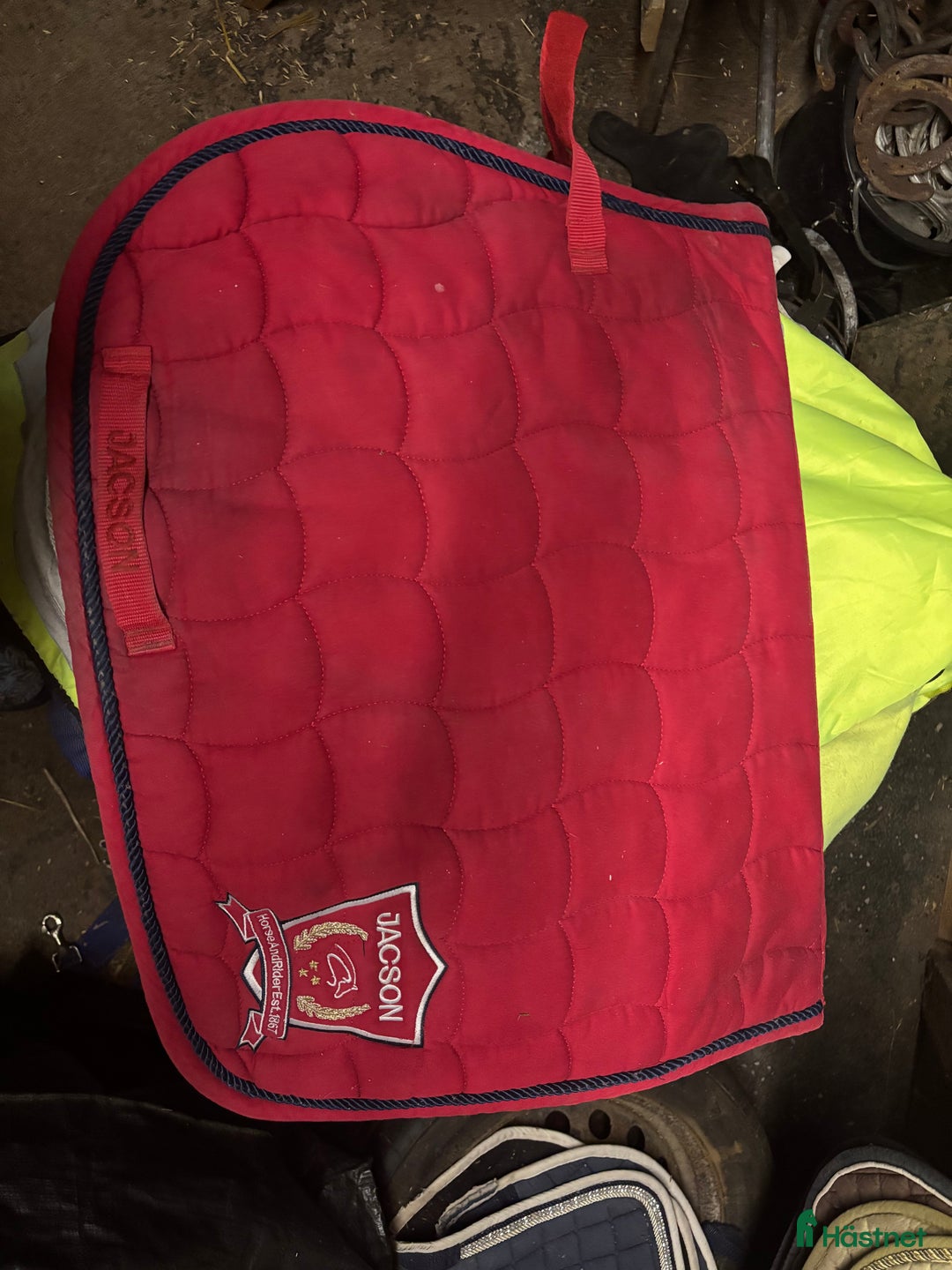 Schabrak & Vojlockar hästutrustning till salu: Schabrak och padd - Annons 2