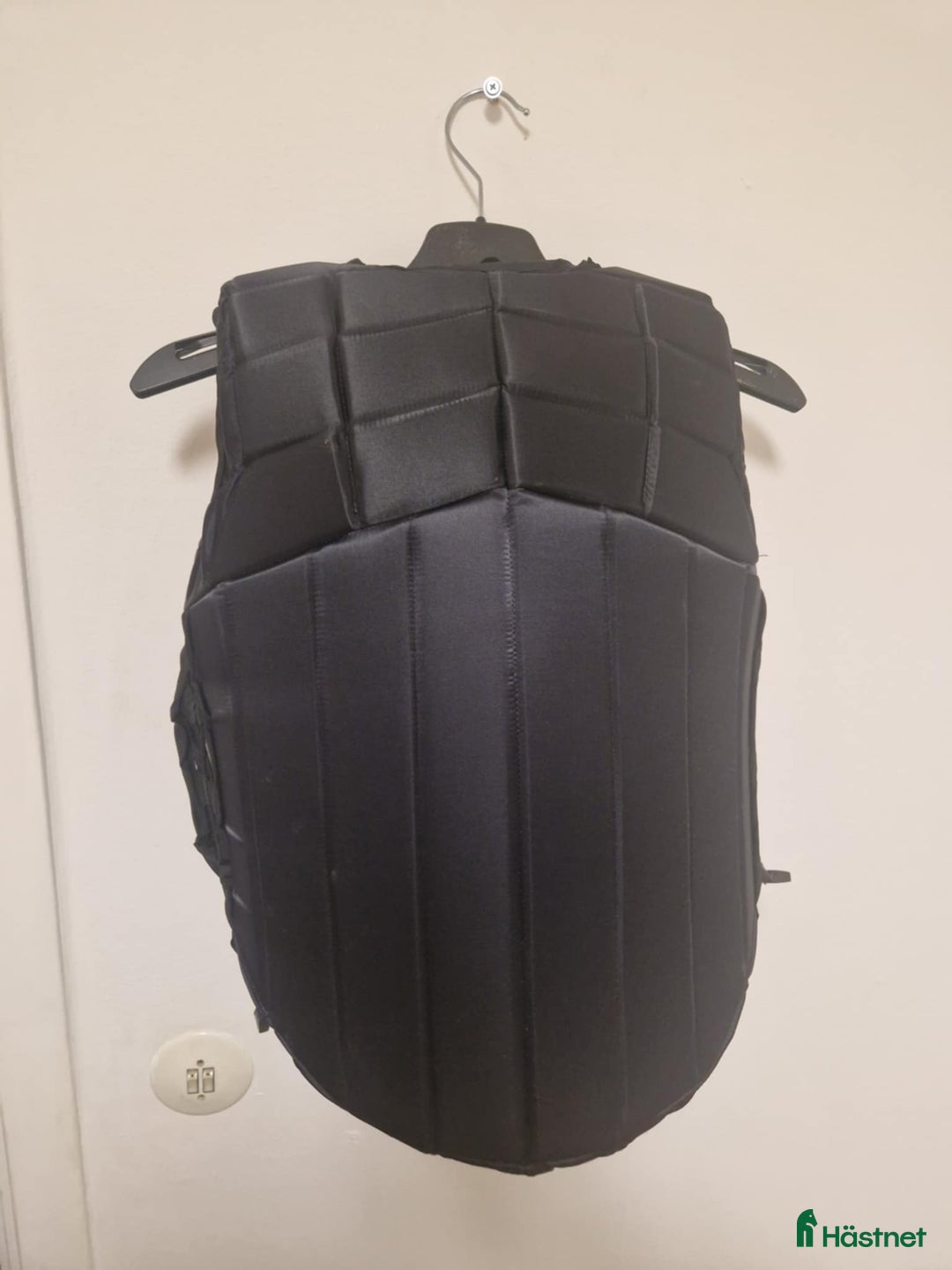 Säkerhetsvästar ryttarutrustning till salu: Race safe säkerhetsväst, childs x-large i Tranås - Annons 2