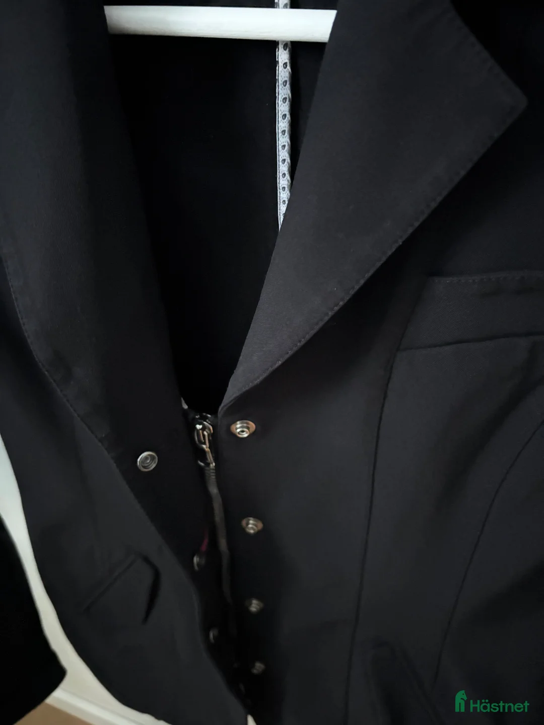 Jackor & Kavajer ryttarutrustning till salu: Fin Animo kavaj i Ulricehamn - Annons 4